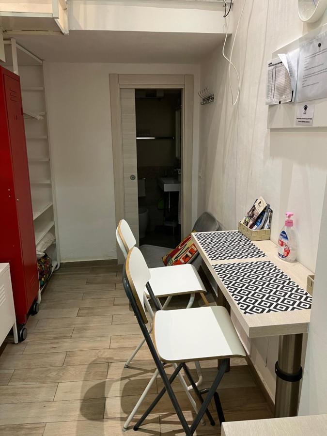 La Casina Di Lia In Via Dei Tribunali Nápoles Exterior foto